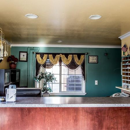 Budget Inn Of America Medford Bagian luar foto