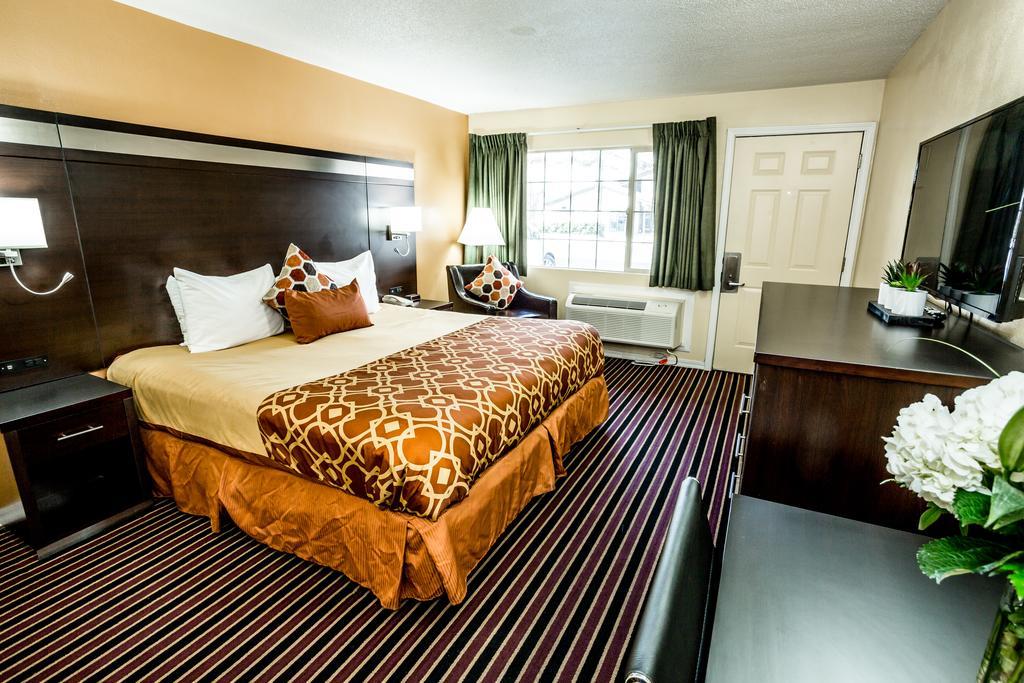 Budget Inn Of America Medford Bagian luar foto