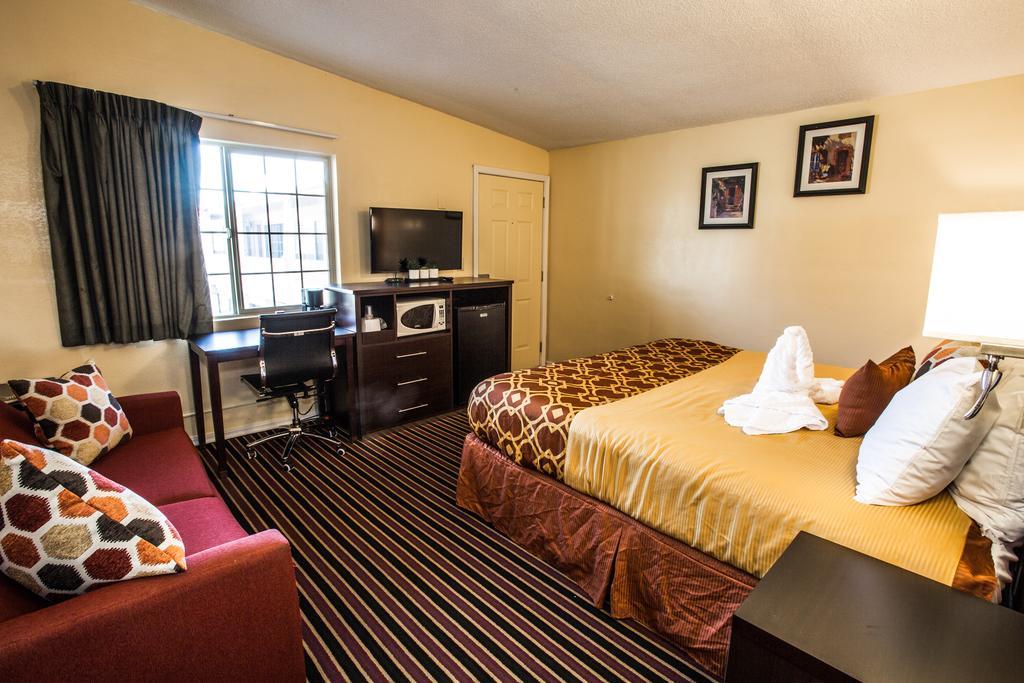 Budget Inn Of America Medford Bagian luar foto