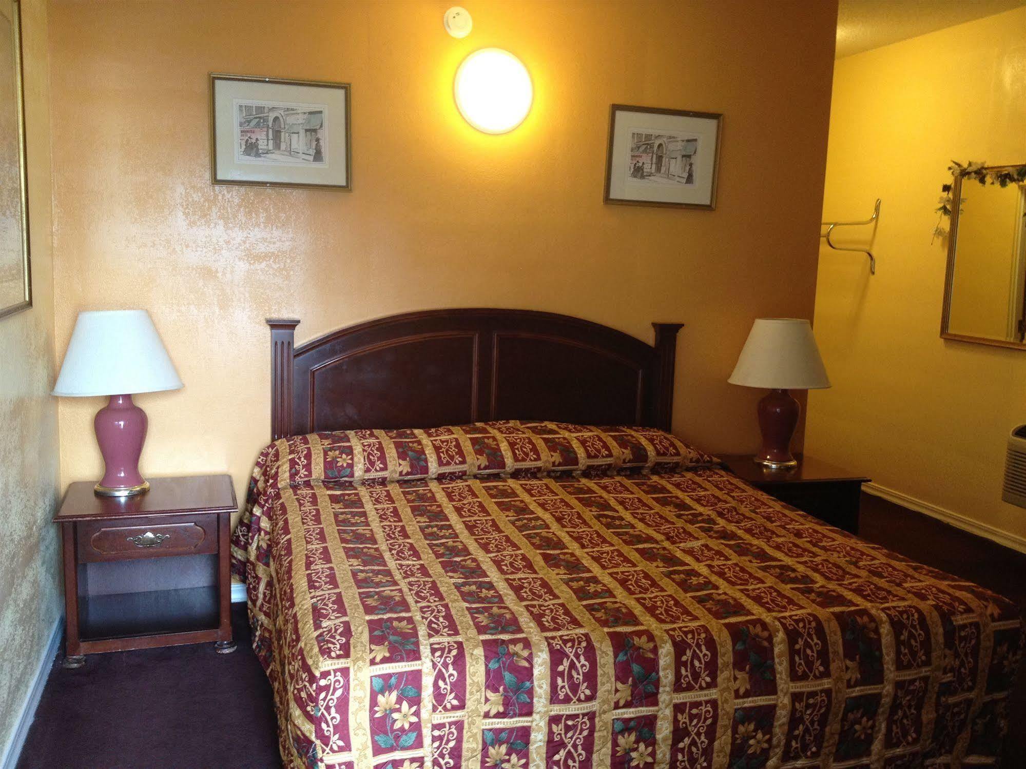 Budget Inn Of America Medford Bagian luar foto
