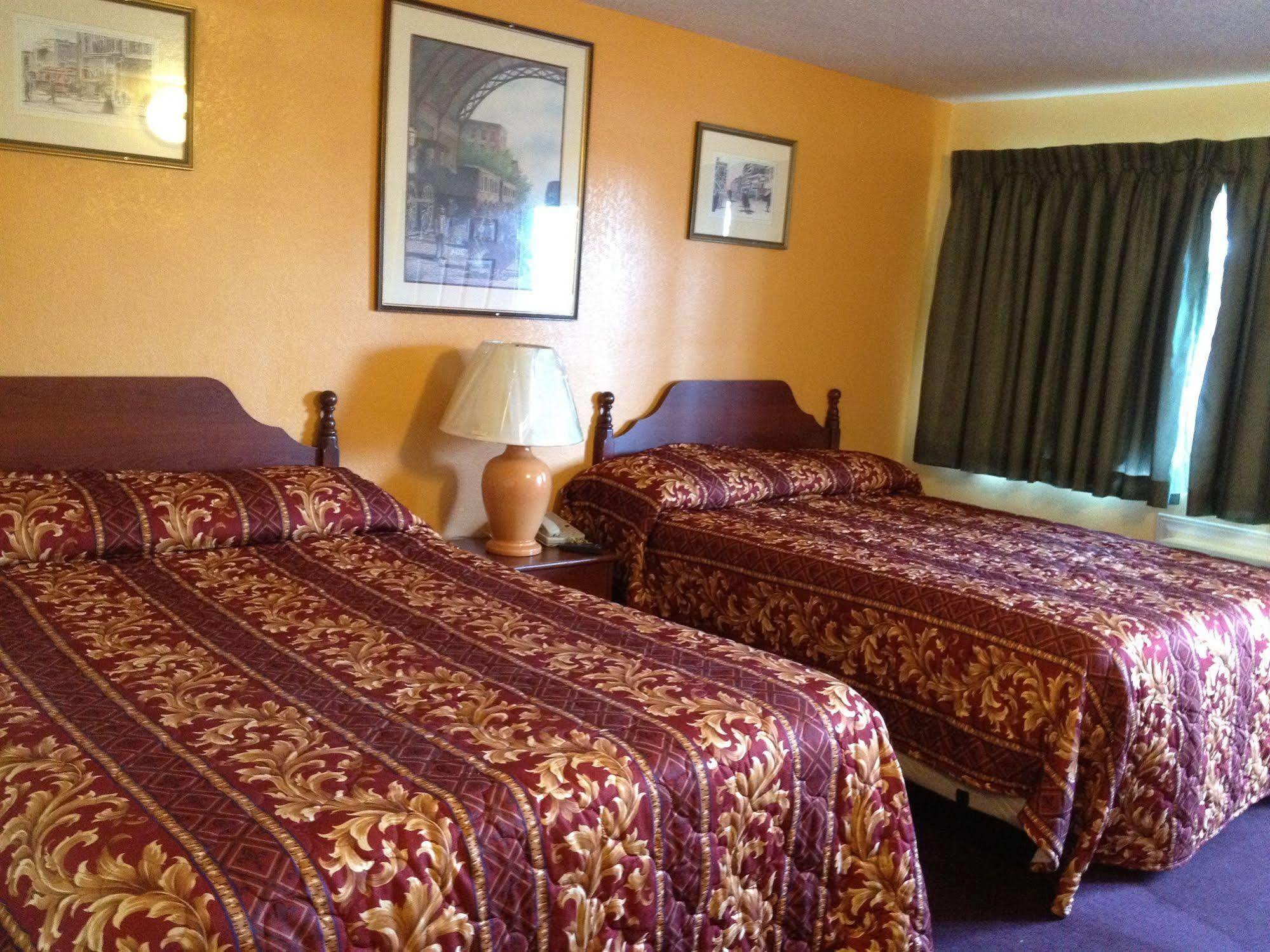 Budget Inn Of America Medford Bagian luar foto